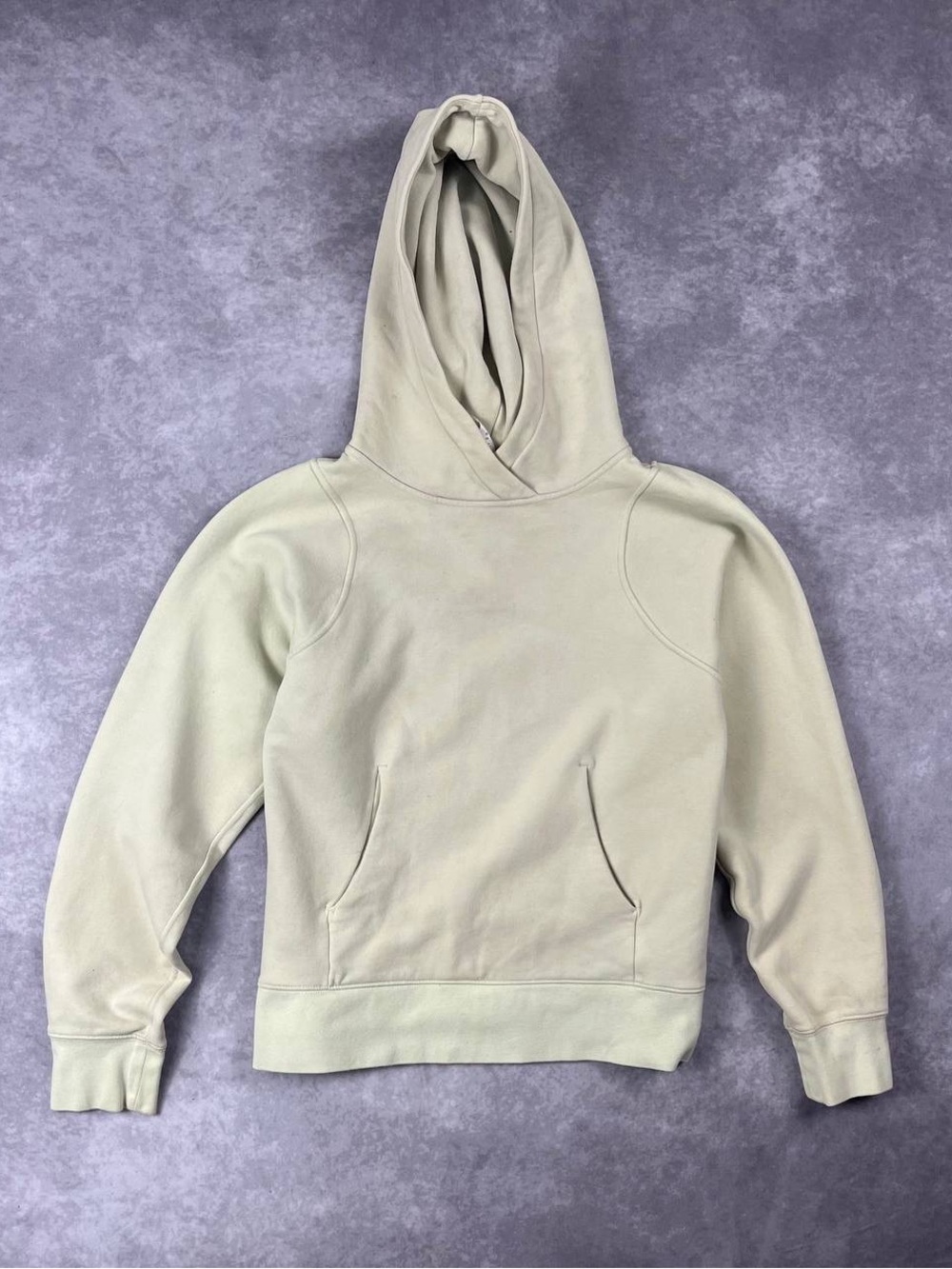 [332] Lululemon Loungeful Hoodie Black
Lululemon Athletica 6 Size